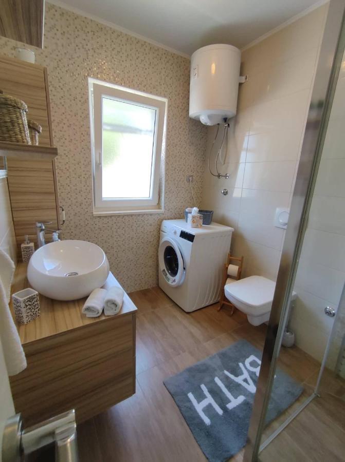 Apartman Antea Biograd Na Moru Bagian luar foto